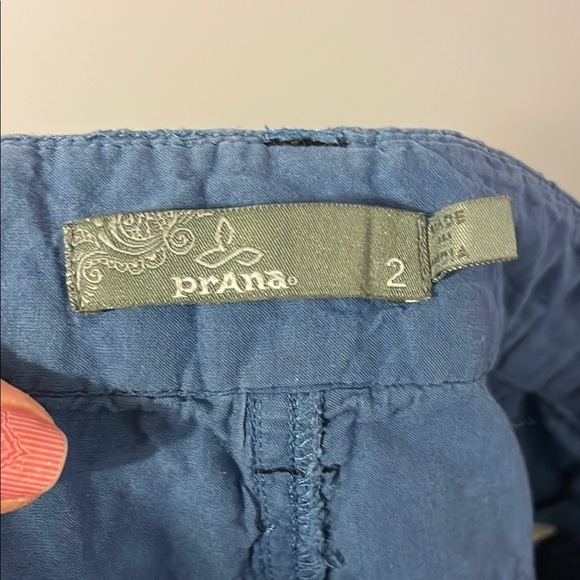Prana Kittle Blue Eyelet Detail Shorts size 2 - Picture 4 of 15